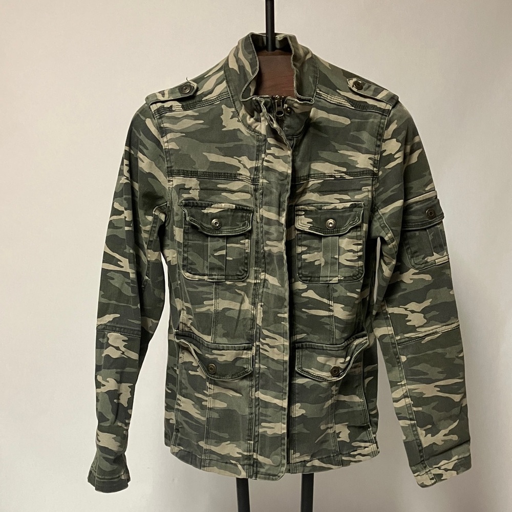 Kensie Women's Green Camouflage Jean Jacket